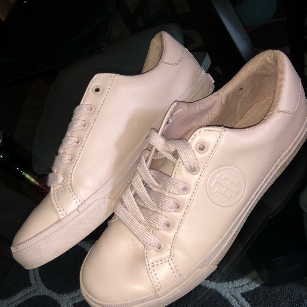 ALL PINK Tommy Hilifiger shoes :))